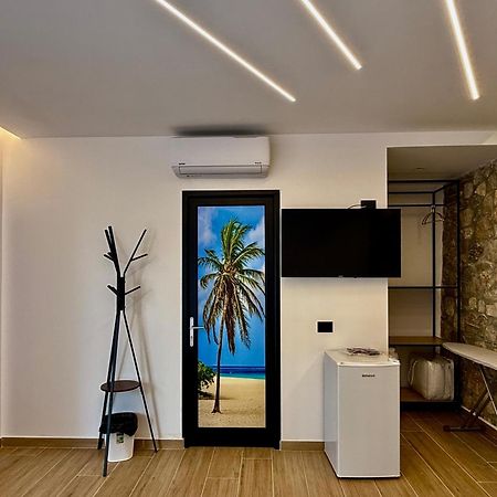 Hotel Panorama Piqeras Ngoại thất bức ảnh