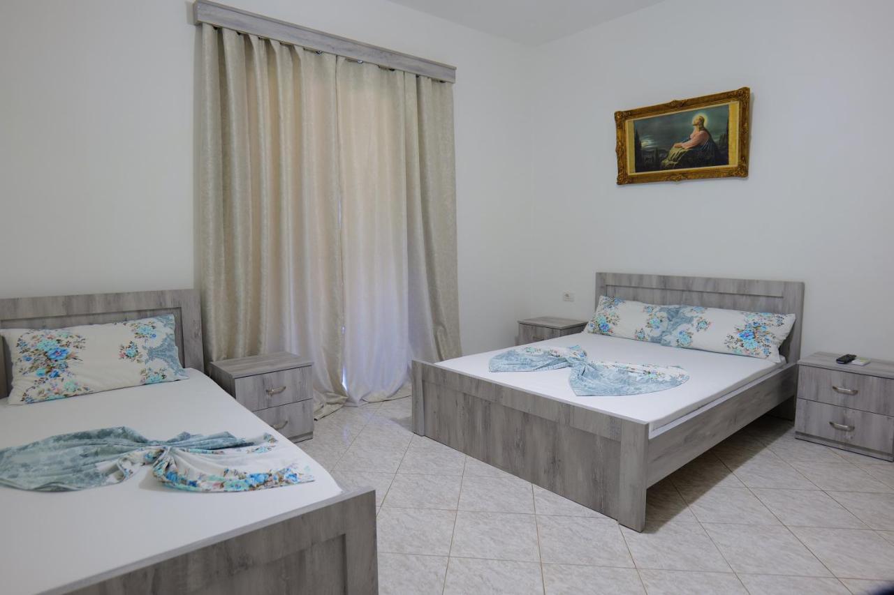 Hotel Panorama Piqeras Ngoại thất bức ảnh