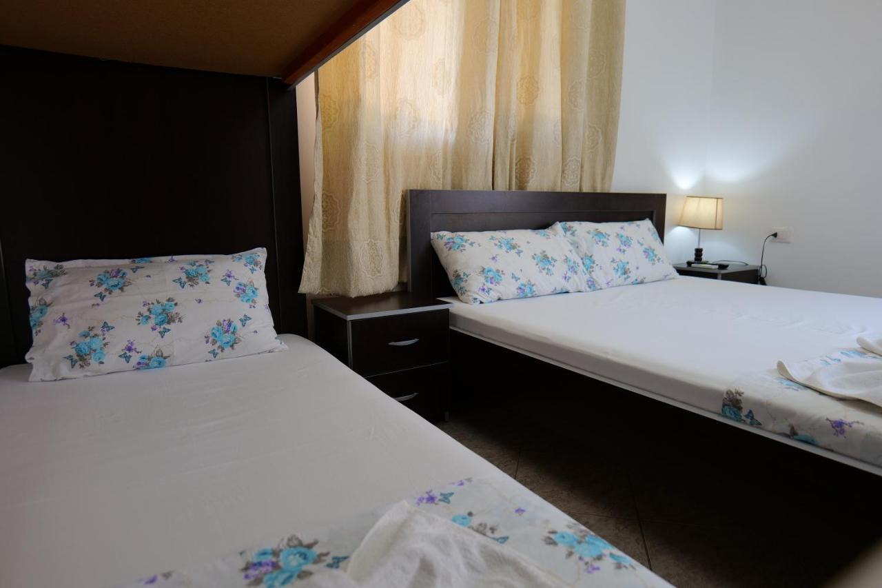Hotel Panorama Piqeras Ngoại thất bức ảnh