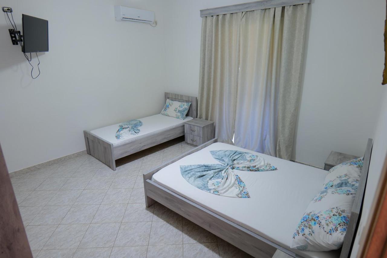 Hotel Panorama Piqeras Ngoại thất bức ảnh