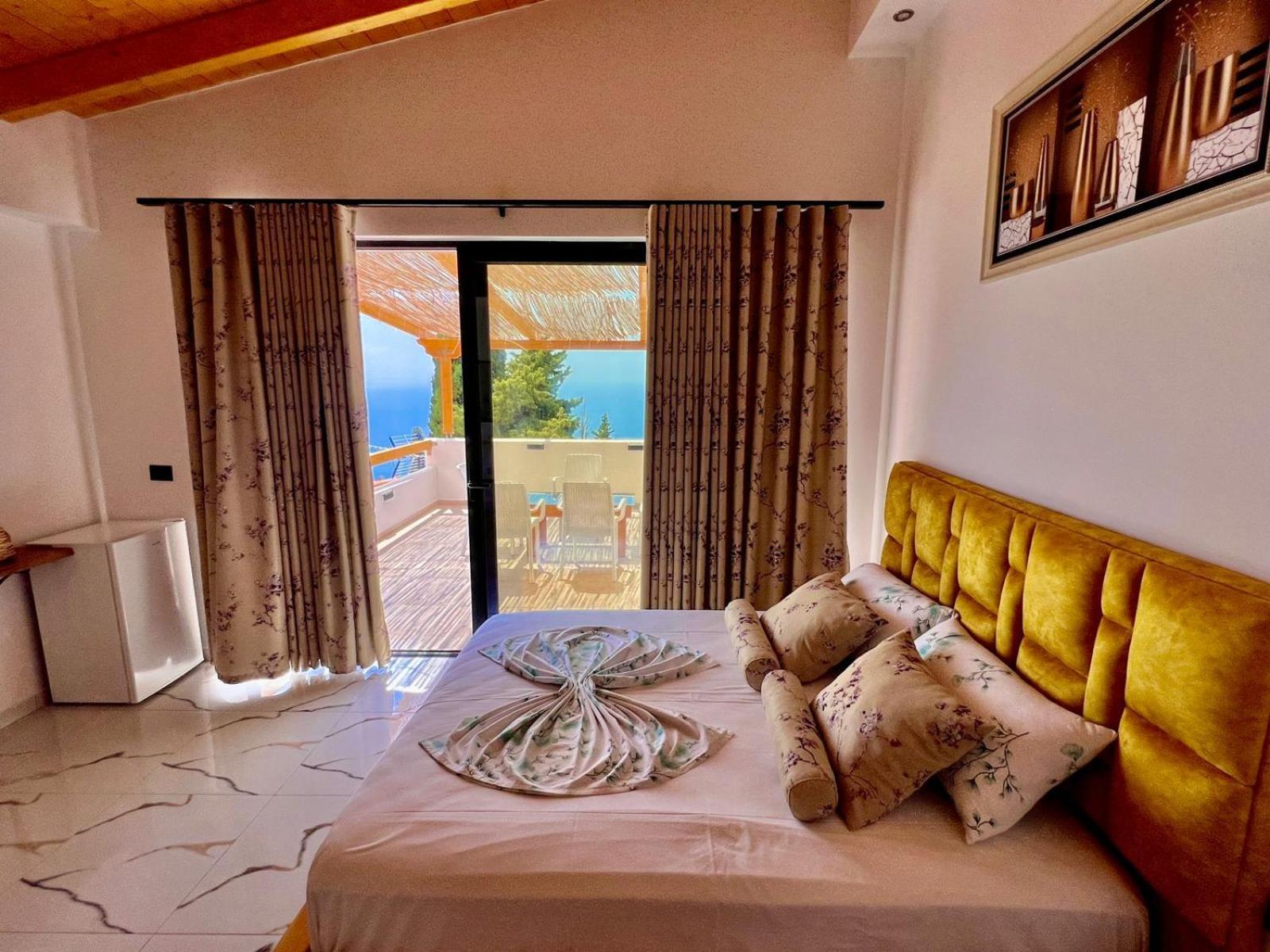 Hotel Panorama Piqeras Ngoại thất bức ảnh